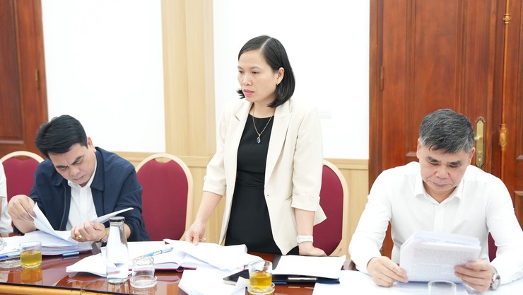 Thường trực Đảng uỷ xã họp, nghe báo cáo một số nội dung trọng tâm - Ảnh 5.