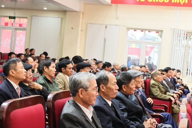 Quảng Bị tổ chức Hội nghị gặp mặt cán bộ hưu trí tiêu biểu nhân dịp Tết Bính Ngọ 2026- Ảnh 7.