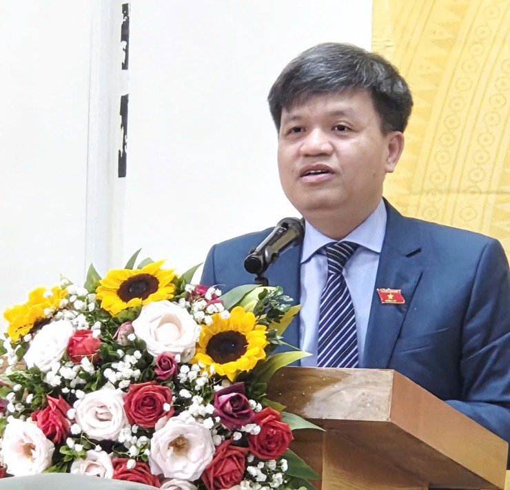 HỘI NGHỊ LẤY KIẾN NHẬN XÉT, TÍN NHIỆM CỬ TRI NƠI CƯ TRÚ ĐỐI VỚI NGƯỜI ỨNG CỬ ĐBQH, ĐẠI BIỂU HĐND CÁC CẤP- Ảnh 1.