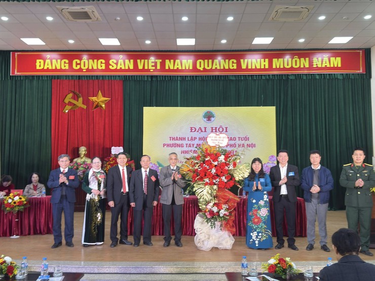 Đại hội thành lập Hội Người cao tuổi phường Tây Mỗ nhiệm kỳ 2026–2031
- Ảnh 5.
