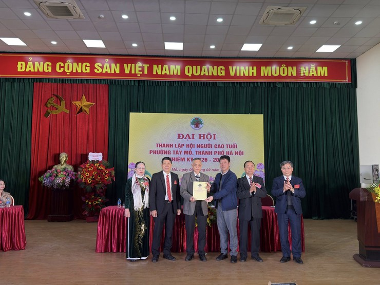 Đại hội thành lập Hội Người cao tuổi phường Tây Mỗ nhiệm kỳ 2026–2031
- Ảnh 6.