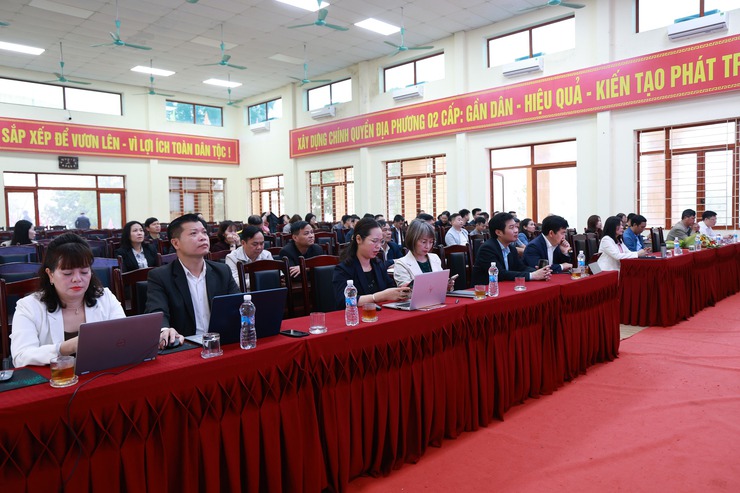 ĐẢNG ỦY XÃ TRUNG GIÃ THAM DỰ HỘI NGHỊ TOÀN QUỐC QUÁN TRIỆT NGHỊ QUYẾT ĐẠI HỘI XIV CỦA ĐẢNG- Ảnh 2.