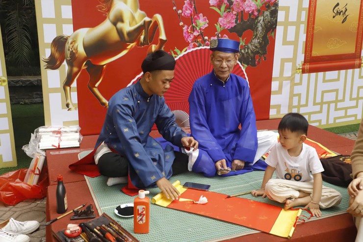 SÔI NỔI, ẤM ÁP “TẾT SUM VẦY – XUÂN ƠN ĐẢNG” PHƯỜNG LÁNG - Ảnh 3.