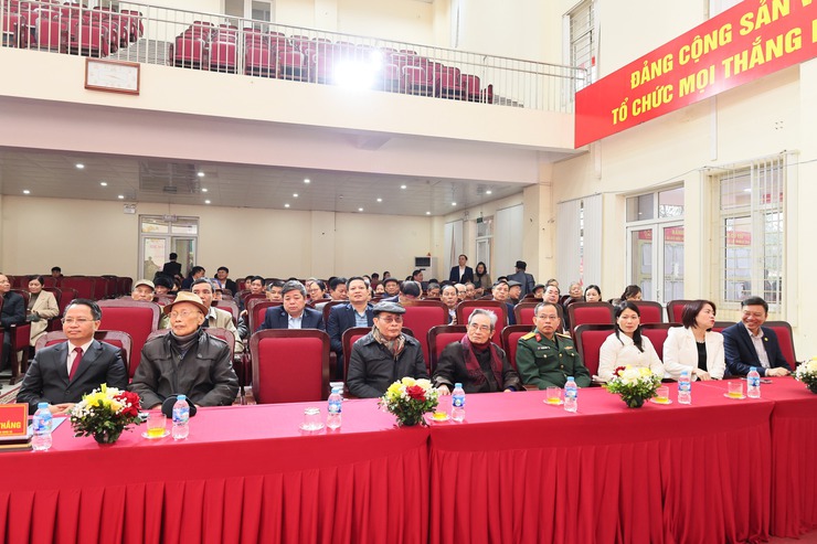 Quảng Bị tổ chức Hội nghị gặp mặt cán bộ hưu trí tiêu biểu nhân dịp Tết Bính Ngọ 2026- Ảnh 6.