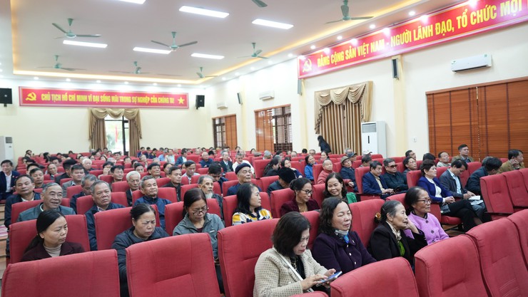 Đảng uỷ xã Dương Hoà tổ chức 15 điểm cầu kết nối trực tuyến hội nghị toàn quốc quán triệt và triển khai Nghị quyết Đại hội XIV của Đảng - Ảnh 7.