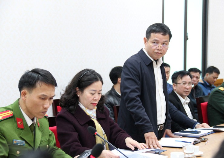 UBND xã Hòa Lạc tổ chức Hội nghị họp bàn, thống nhất phương án xử lý cưỡng chế vi phạm đất đai, trật tự xây dựng thuộc Dự án đầu tư xây dựng tuyến đường cao tốc Đại lộ Thăng Long - Ảnh 7.