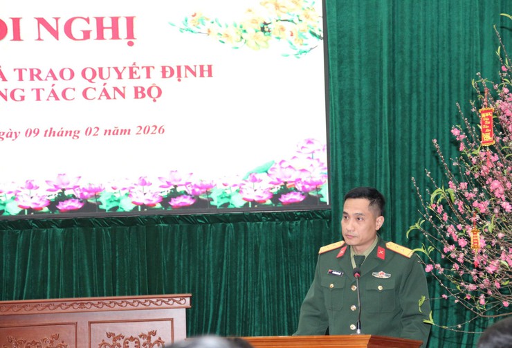 Công bố quyết định công tác cán bộ Ban Chỉ huy Quân sự xã Hòa Lạc- Ảnh 8.