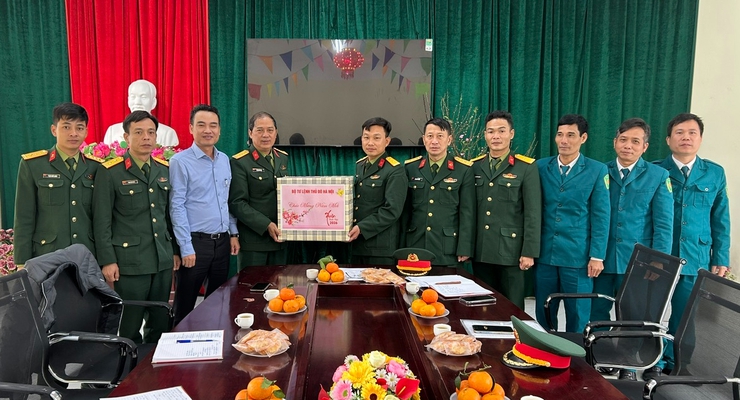 ỨNG HOÀ TRAO QUYẾT ĐỊNH GỌI CÔNG DÂN NHẬP NGŨ NĂM 2026.- Ảnh 6.