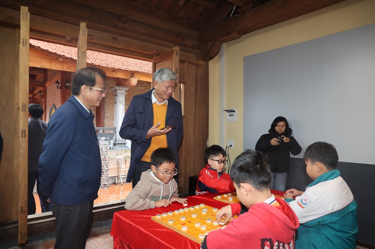 Chương trình "Tết Nhân ái – Xuân yêu thương" mang Tết ấm đến người dân xã Ứng Thiên

- Ảnh 17.