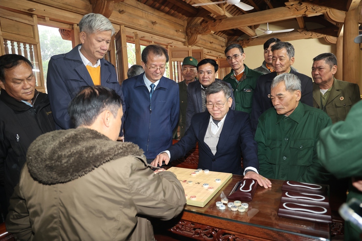 Chương trình "Tết Nhân ái – Xuân yêu thương" mang Tết ấm đến người dân xã Ứng Thiên

- Ảnh 15.