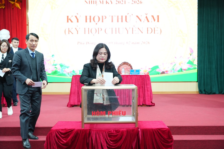 Hội đồng nhân dân xã Phù Đổng khóa XXI, nhiệm kỳ 2021-2026 tổ chức Kỳ họp thứ năm (Kỳ họp chuyên đề)- Ảnh 4.