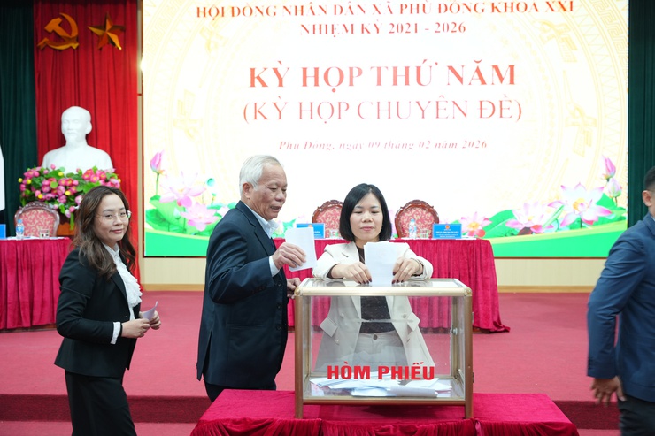 Hội đồng nhân dân xã Phù Đổng khóa XXI, nhiệm kỳ 2021-2026 tổ chức Kỳ họp thứ năm (Kỳ họp chuyên đề)- Ảnh 6.