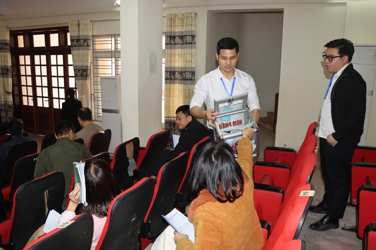 PHÚ XUYÊN TỔ CHỨC ĐẤU GIÁ THÀNH CÔNG 34 THỬA ĐẤT- Ảnh 3.