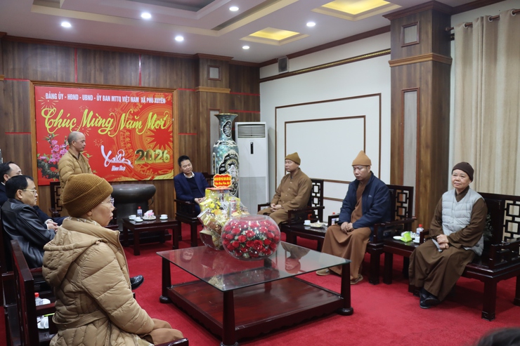 Ban đại diện Phật giáo liên xã thăm, chúc Tết Lãnh đạo Đảng ủy – UBND – UBMTTQ Việt Nam xã Phú Xuyên- Ảnh 3.