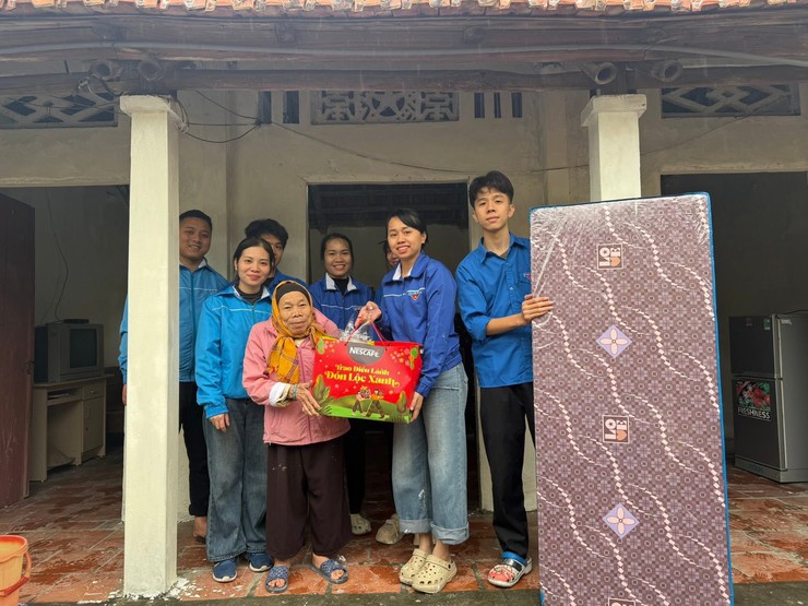 NGÀY CHỦ NHẬT XANH Ý NGHĨA CỦA ĐOÀN VIÊN THANH NIÊN XÃ PHÚC THỌ- Ảnh 3.