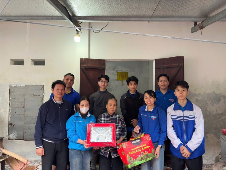 NGÀY CHỦ NHẬT XANH Ý NGHĨA CỦA ĐOÀN VIÊN THANH NIÊN XÃ PHÚC THỌ- Ảnh 4.