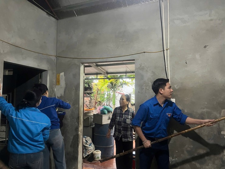 NGÀY CHỦ NHẬT XANH Ý NGHĨA CỦA ĐOÀN VIÊN THANH NIÊN XÃ PHÚC THỌ- Ảnh 1.