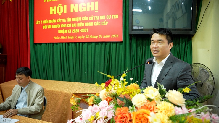 Xã Dương Hoà lấy ý kiến cử tri nơi cư trú đối với người ứng cử đại biểu HĐND các cấp tại thôn Minh Hiệp 2- Ảnh 5.