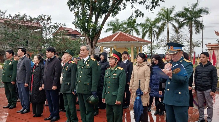Lãnh đạo xã Nội Bài dâng hương tại Nghĩa trang Liệt sỹ nhân dịp Tết Nguyên đán Bính Ngọ 2026- Ảnh 14.