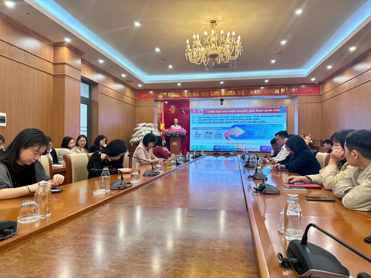 ĐẢNG ỦY XÃ THANH TRÌ DỰ TRỰC TUYẾN HỘI NGHỊ NGHIÊN CỨU, HỌC TẬP, QUÁN TRIỆT NGHỊ QUYẾT ĐẠI HỘI XIV CỦA ĐẢNG- Ảnh 3.