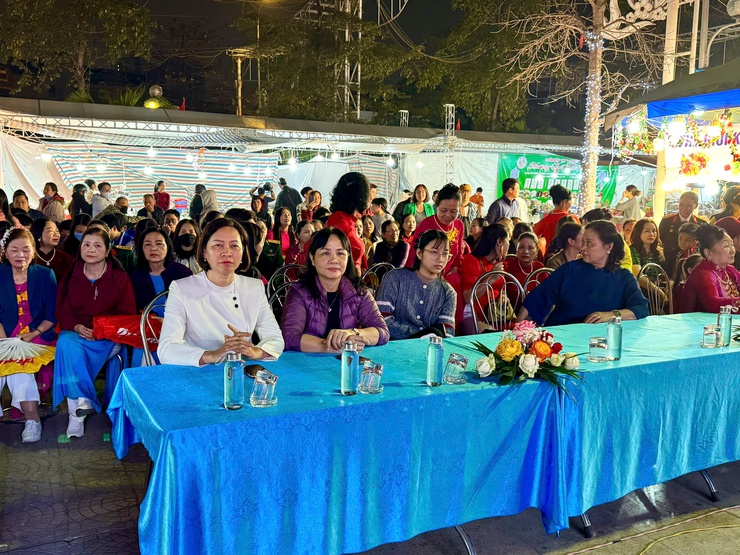 TƯNG BỪNG LIÊN HOAN NGHỆ THUẬT QUẦN CHÚNG “MỪNG ĐẢNG – MỪNG XUÂN” XÃ THANH TRÌ NĂM 2026- Ảnh 2.