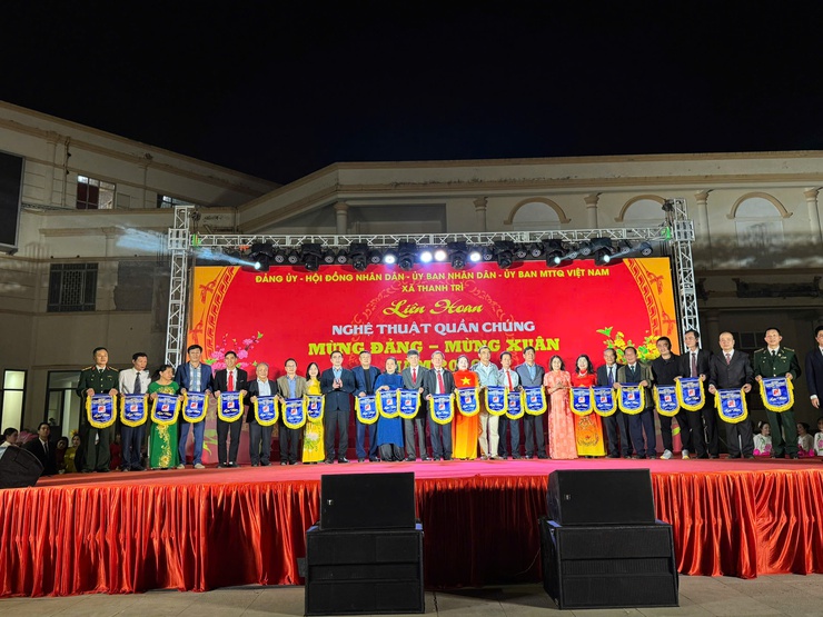 TƯNG BỪNG LIÊN HOAN NGHỆ THUẬT QUẦN CHÚNG “MỪNG ĐẢNG – MỪNG XUÂN” XÃ THANH TRÌ NĂM 2026- Ảnh 5.