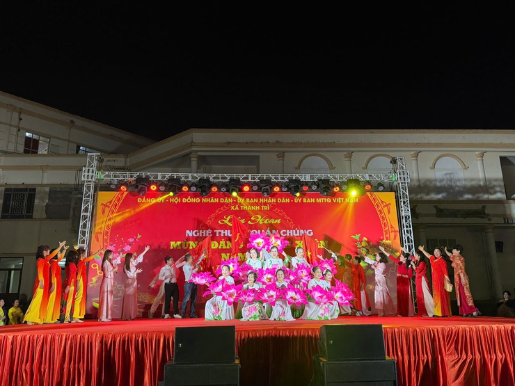 TƯNG BỪNG LIÊN HOAN NGHỆ THUẬT QUẦN CHÚNG “MỪNG ĐẢNG – MỪNG XUÂN” XÃ THANH TRÌ NĂM 2026- Ảnh 6.