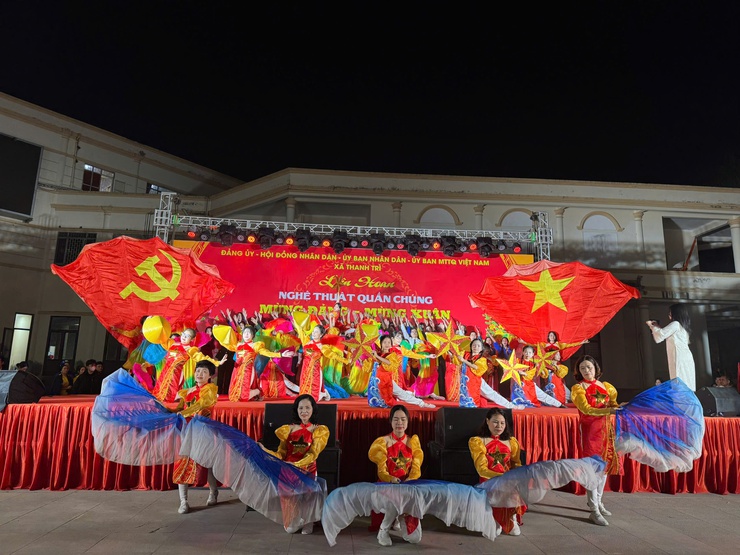 TƯNG BỪNG LIÊN HOAN NGHỆ THUẬT QUẦN CHÚNG “MỪNG ĐẢNG – MỪNG XUÂN” XÃ THANH TRÌ NĂM 2026- Ảnh 9.