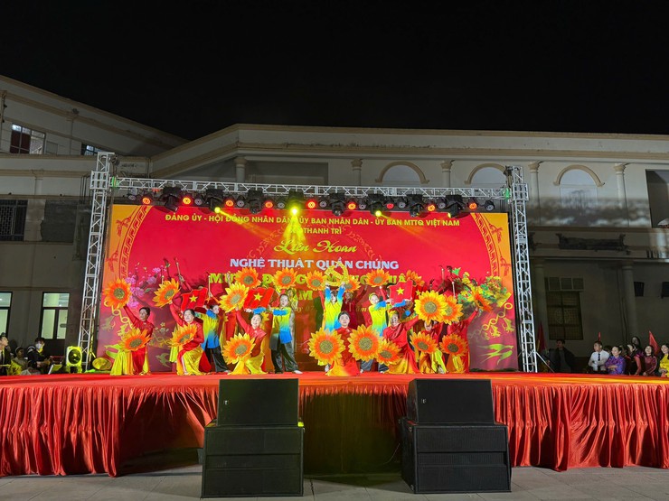 TƯNG BỪNG LIÊN HOAN NGHỆ THUẬT QUẦN CHÚNG “MỪNG ĐẢNG – MỪNG XUÂN” XÃ THANH TRÌ NĂM 2026- Ảnh 14.