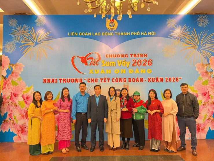 CÔNG ĐOÀN XÃ THANH TRÌ THAM GIA HỘI CHỢ CÔNG ĐOÀN THÀNH PHỐ HÀ NỘI VÀ HỘI THI GÓI BÁNH CHƯNG, BẦY MÂM QUẢ TẾT- Ảnh 5.