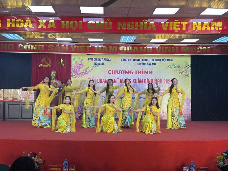 PHƯỜNG TÂY MỖ TỔ CHỨC CHƯƠNG TRÌNH "TẾT QUÂN DÂN" XUÂN BÍNH NGỌ 2026

- Ảnh 1.