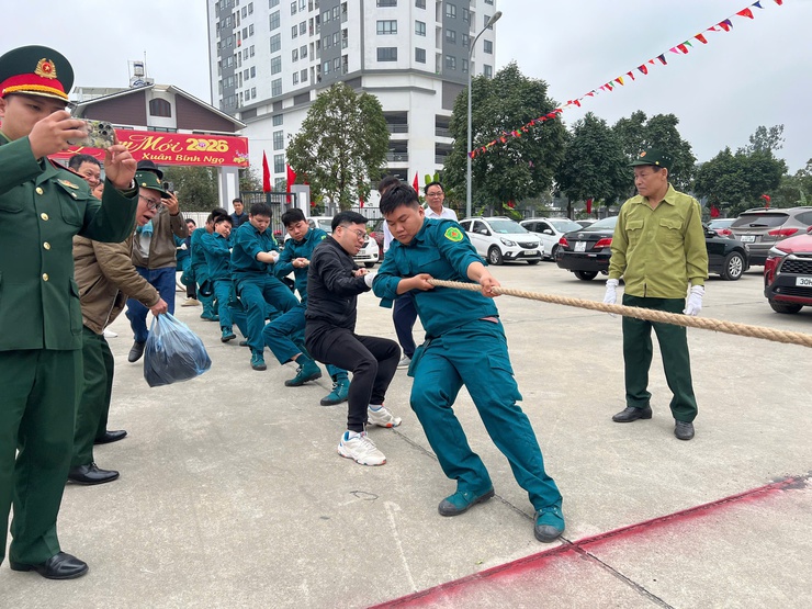 PHƯỜNG TÂY MỖ TỔ CHỨC CHƯƠNG TRÌNH "TẾT QUÂN DÂN" XUÂN BÍNH NGỌ 2026

- Ảnh 10.