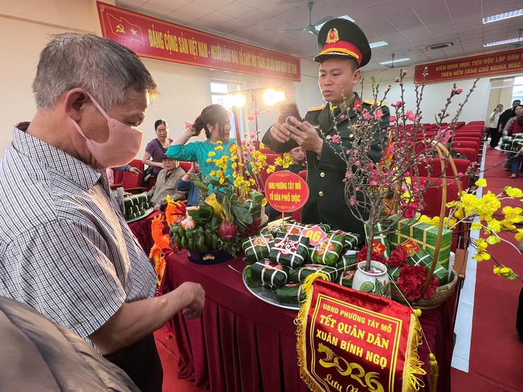 PHƯỜNG TÂY MỖ TỔ CHỨC CHƯƠNG TRÌNH "TẾT QUÂN DÂN" XUÂN BÍNH NGỌ 2026

- Ảnh 13.