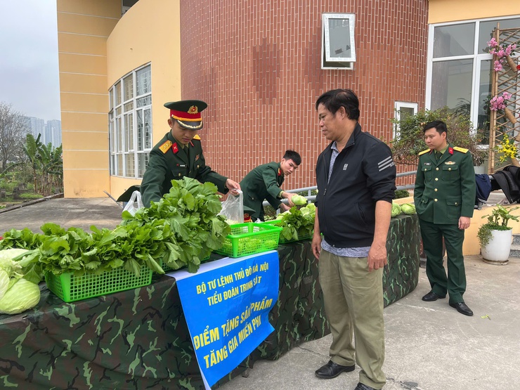 PHƯỜNG TÂY MỖ TỔ CHỨC CHƯƠNG TRÌNH "TẾT QUÂN DÂN" XUÂN BÍNH NGỌ 2026

- Ảnh 8.