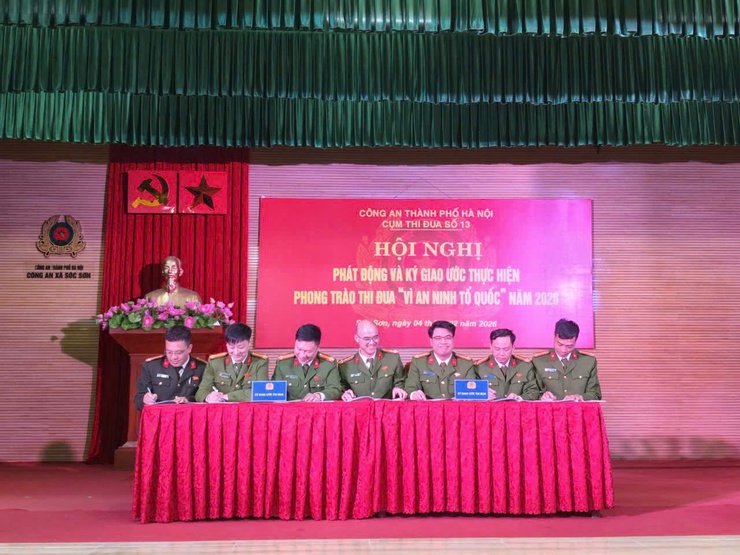 CÔNG AN XÃ SÓC SƠN CHỦ TRÌ TỔ CHỨC HỘI NGHỊ PHÁT ĐỘNG THI ĐUA "VÌ AN NINH TỔ QUỐC" NĂM 2026- Ảnh 1.