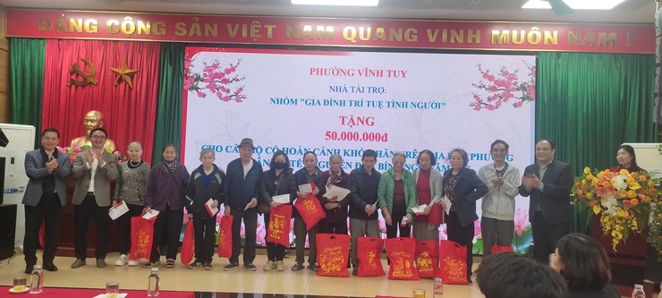 Trao yêu thương đến các hộ gia đình khó khăn trên địa bàn phường nhân dịp Tết nguyên đán Bính Ngọ -2026- Ảnh 5.
