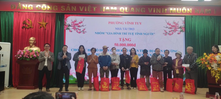 Trao yêu thương đến các hộ gia đình khó khăn trên địa bàn phường nhân dịp Tết nguyên đán Bính Ngọ -2026- Ảnh 4.