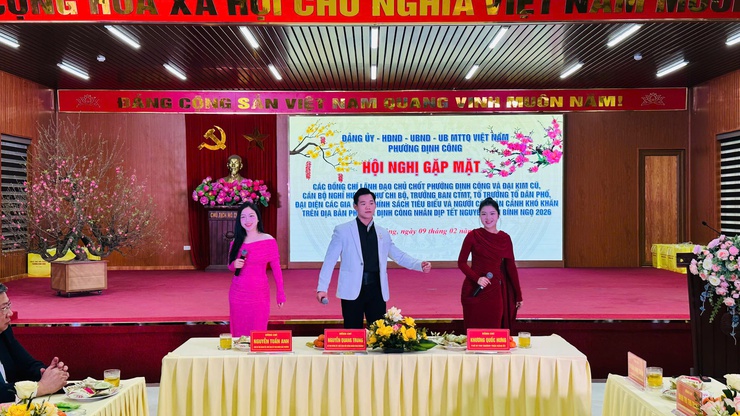 Phường Định Công tổ chức gặp mặt nguyên lãnh đạo và cán bộ chủ chốt Xuân Bính Ngọ 2026: Tri ân, đoàn kết và phát triển- Ảnh 3.