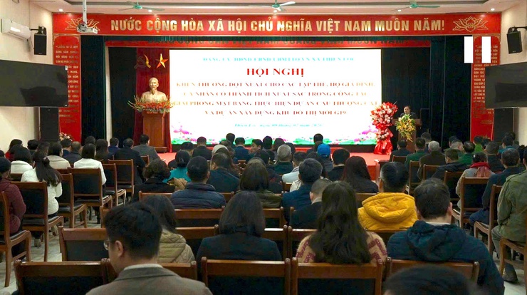 Xã Thiên Lộc tổ chức Hội nghị khen thưởng đối với các tập thể, cá nhân, hộ gia đình có thành tích xuất sắc trong công tác giải phóng mặt bằng dự án Cầu Thượng Cát và dự án Khu đô thị mới G19- Ảnh 1.