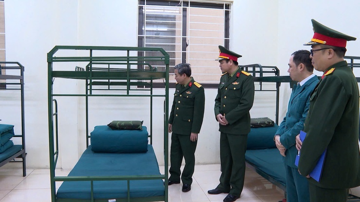 Thanh Trì: Đoàn công tác Bộ Tư lệnh Thủ đô Hà Nội thăm, làm việc và chúc tết Ban chỉ huy quân sự xã- Ảnh 1.