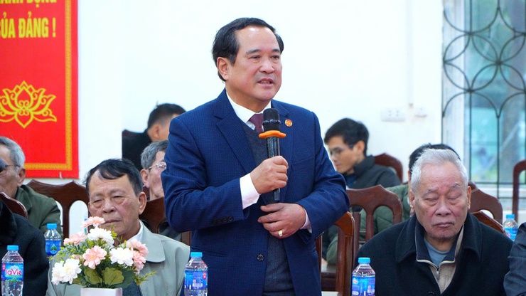 XÃ DÂN HÒA GẶP MẶT CÁC ĐỒNG CHÍ CÁN BỘ NGUYÊN LÀ QUA CÁC THỜI KỲ
- Ảnh 10.