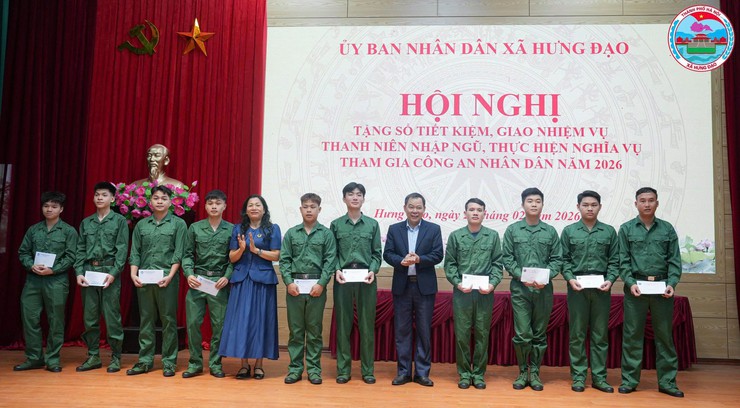 HỘI NGHỊ GẶP MẶT THANH NIÊN NHẬP NGŨ VÀ THỰC HIỆN NGHĨA VỤ THAM GIA CÔNG AN NHÂN DÂN NĂM 2026- Ảnh 6.