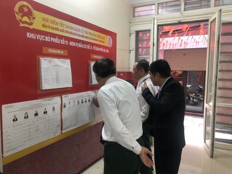 Phường Đống Đa hoàn thành niêm yết danh sách và tiểu sử những người ứng cử đại biểu Quốc hội và HĐND các cấp, nhiệm kỳ 2026 – 2031- Ảnh 3.