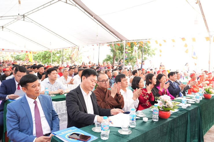 Lễ đón nhận Bằng xếp hạng Di tích Lịch sử - nghệ thuật cấp Thành phố đình Cổ Ngõa Thượng- Ảnh 2.