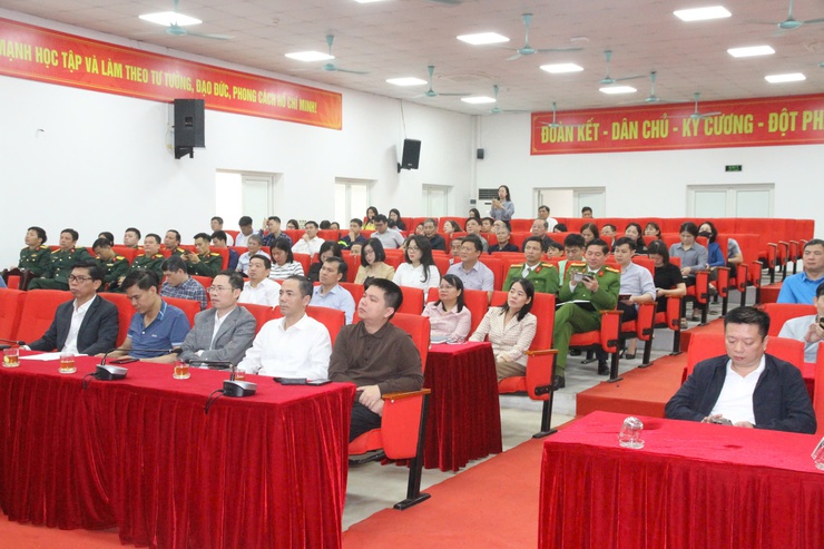 Phường Xuân Phương: Tập huấn nghiệp vụ về công tác bầu cử Đại biểu Quốc hội khoá XVI và đại biểu HĐND các cấp, nhiệm kỳ 2026-2031- Ảnh 1.