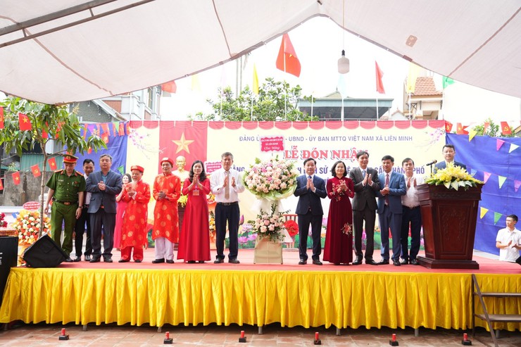 Lễ đón nhận Bằng xếp hạng Di tích Lịch sử - nghệ thuật cấp Thành phố đình Cổ Ngõa Thượng- Ảnh 4.