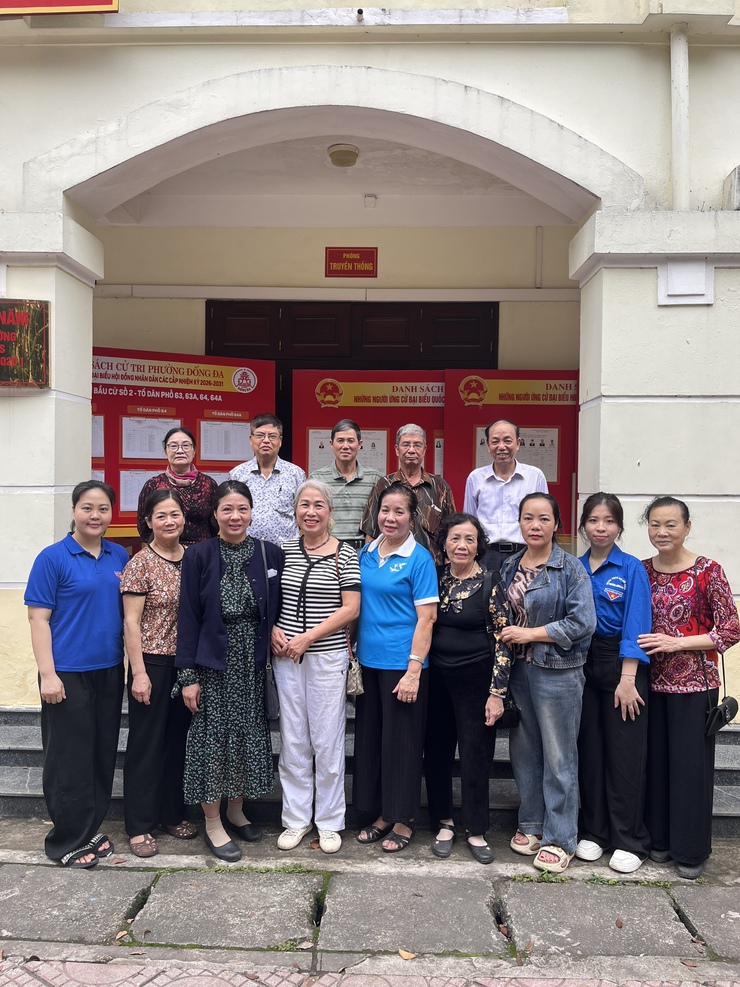 Phường Đống Đa hoàn thành niêm yết danh sách và tiểu sử những người ứng cử đại biểu Quốc hội và HĐND các cấp, nhiệm kỳ 2026 – 2031- Ảnh 14.