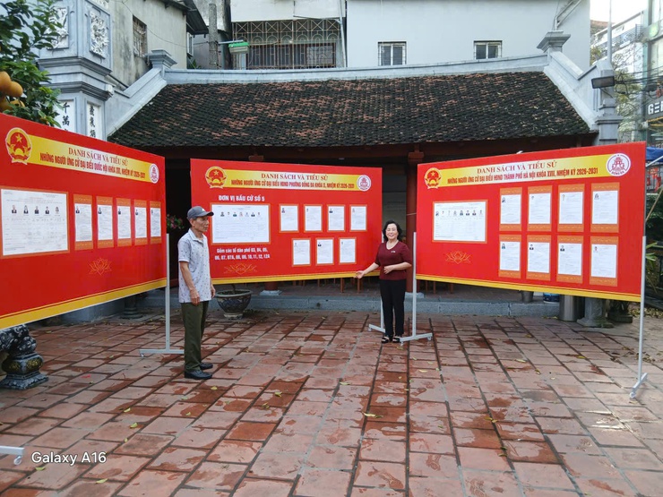 Phường Đống Đa hoàn thành niêm yết danh sách và tiểu sử những người ứng cử đại biểu Quốc hội và HĐND các cấp, nhiệm kỳ 2026 – 2031- Ảnh 8.