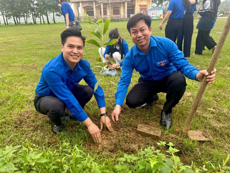 Tuổi trẻ Xuân Mai ra quân Tháng Thanh niên và phát động Tết trồng cây Xuân Bính Ngọ 2026- Ảnh 4.
