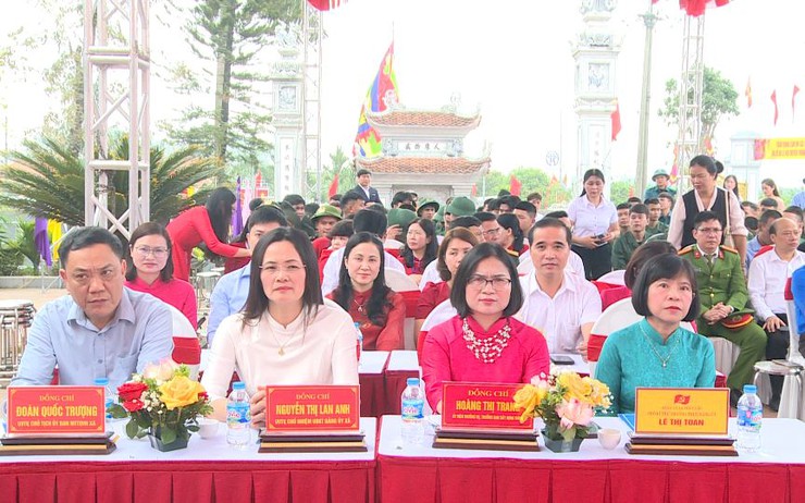 UBND xã Phúc Lộc tổ chức Hội nghị gặp mặt tân binh lên đường nhập ngũ và thực hiện nghĩa vụ tham gia Công an nhân dân năm 2026- Ảnh 2.